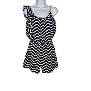 Envy Me women's Medium M chevron short romper one shoulder ruffle strap